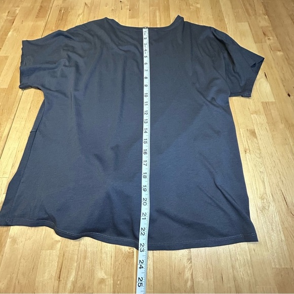 2 for$15 Loft Navy Blue Short Sleeve Top with Tie Front - Picture 8 of 9